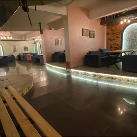 In Baku 800.0 m² commercial is for rent - Image 5