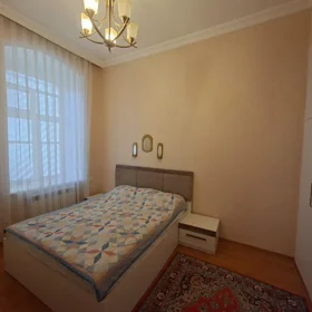 In Baku 130.0 m² apartment is for sale - Image 3
