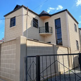 In Baku 250.0 m² house with 6.0 rooms is for sale - Image 4