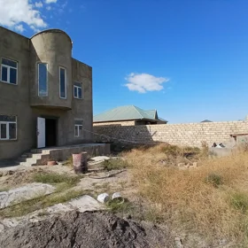 In Baku 160.0 m² house with 5.0 rooms is for sale - Image 2