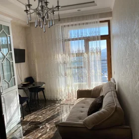 In Baku 71.0 m² apartment is for rent - Image 2