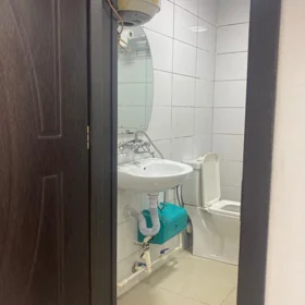 In Khirdalan 30.0 m² commercial is for rent - Image 4