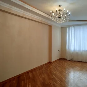 In Baku 105.0 m² apartment is for sale - Image 2