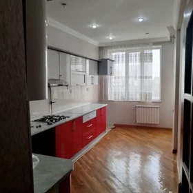 In Baku 105.0 m² apartment is for sale - Image 3