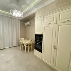 In Baku 200.0 m² apartment is for rent - Image 4