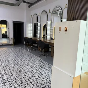 In Baku 88.0 m² commercial is for rent - Image 3