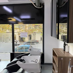 In Baku 88.0 m² commercial is for rent - Image 4