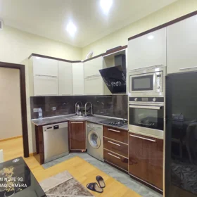 In Baku 110.0 m² apartment is for rent - Image 3