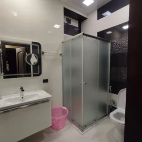 In Baku 110.0 m² apartment is for rent - Image 5