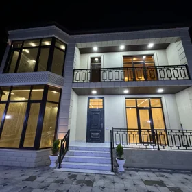 In Baku 200.0 m² house with 5.0 rooms is for sale - Image 3