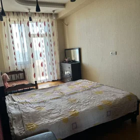 In Baku 90.0 m² apartment is for sale - Image 2