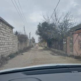 In Baku nan acre land is for sale - Image 3