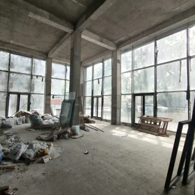 In Baku 1100.0 m² commercial is for rent - Image 3