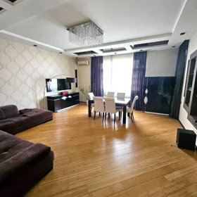 In Baku 140.0 m² apartment is for rent - Image 4