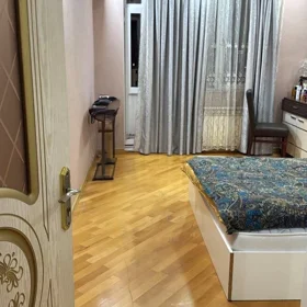 In Baku 135.0 m² apartment is for rent - Image 2