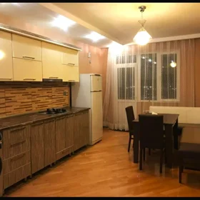 In Baku 135.0 m² apartment is for rent - Image 4