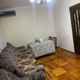 In Baku 70.0 m² apartment is for sale - Image 3