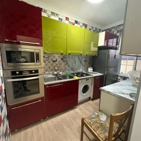 In Baku 70.0 m² house with 3.0 rooms is for rent - Image 3