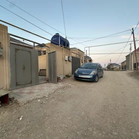 In Baku 70.0 m² house with 3.0 rooms is for rent - Image 5