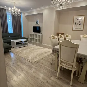 In Baku 145.0 m² apartment is for rent - Image 2