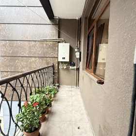 In Baku 80.0 m² apartment is for rent - Image 2