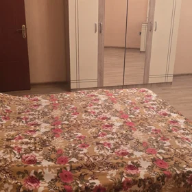 In Baku 150.0 m² apartment is for rent - Image 5