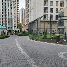 In Baku 93.0 m² apartment is for sale - Image 2