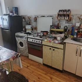 In Baku 100.0 m² house with 3.0 rooms is for sale - Image 4