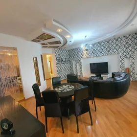 In Baku 154.0 m² apartment is for rent - Image 2