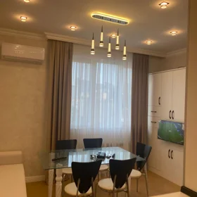 In Baku 80.0 m² apartment is for rent - Image 4