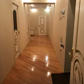In Baku 135.0 m² apartment is for rent - Image 2