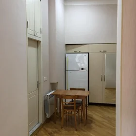 In Baku 40.0 m² apartment is for rent - Image 5