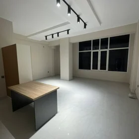 In Baku 204.0 m² office is for rent - Image 2