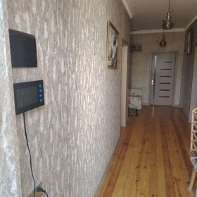 In Baku 110.0 m² house with 3.0 rooms is for rent - Image 4