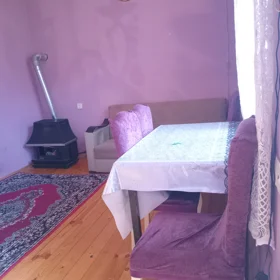 In Baku 70.0 m² house with 3.0 rooms is for rent - Image 4