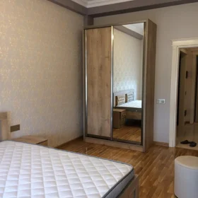 In Baku 95.0 m² apartment is for rent - Image 4