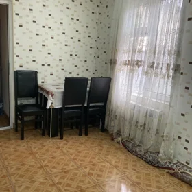 In Baku 70.0 m² house with 2.0 rooms is for rent - Image 3