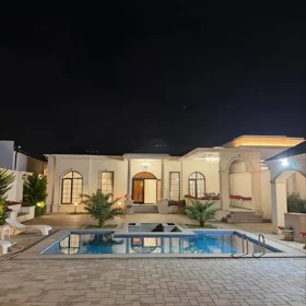 In Baku 170.0 m² house with 3.0 rooms is for rent - Image 2