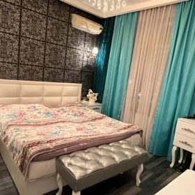 In Baku 131.0 m² apartment is for sale - Image 4