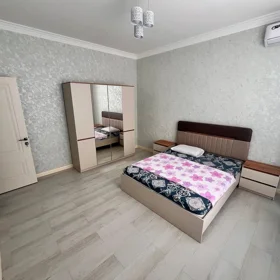 In Baku 199.0 m² house with 4.0 rooms is for rent - Image 5