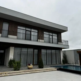 In Baku 240.0 m² house with 4.0 rooms is for rent - Image 2