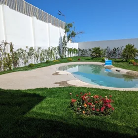 In Baku 300.0 m² house with 5.0 rooms is for rent - Image 5