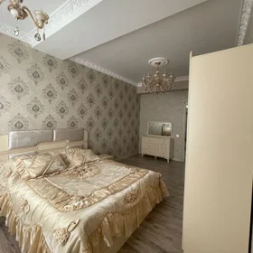 In Baku 90.0 m² apartment is for rent - Image 3