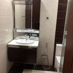 In Baku 210.0 m² apartment is for rent - Image 3