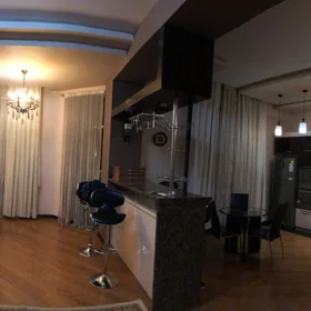 In Baku 210.0 m² apartment is for rent - Image 5