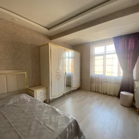 In Baku 90.0 m² apartment is for rent - Image 5