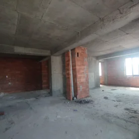 In Baku 157.0 m² apartment is for sale - Image 4