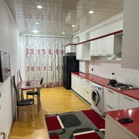 In Baku 150.0 m² apartment is for rent - Image 2