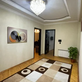 In Baku 150.0 m² apartment is for rent - Image 3