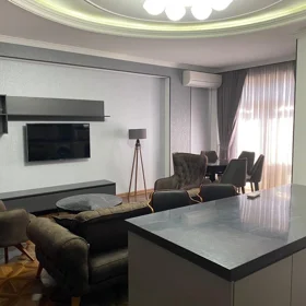 In Baku 110.0 m² apartment is for rent - Image 3